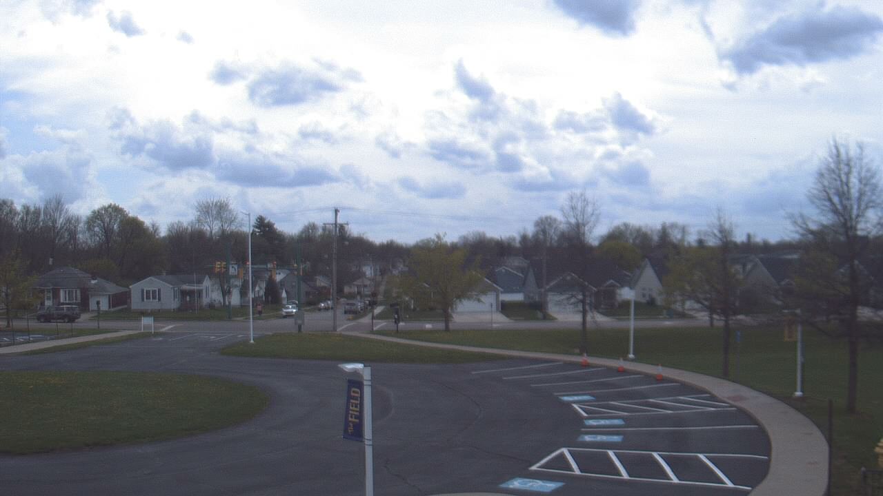 Thumbnail for current weather camera view from Lagonda ES in Springfield, Ohio