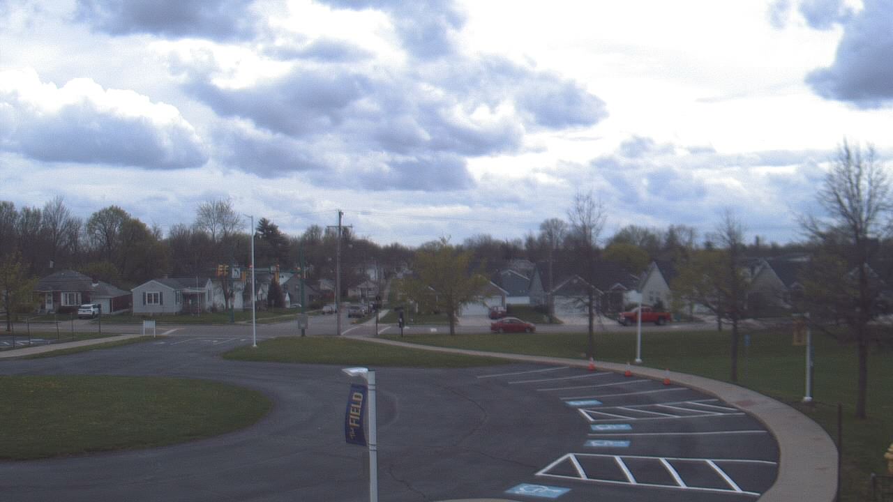 Thumbnail for current weather camera view from Lagonda ES in Springfield, Ohio