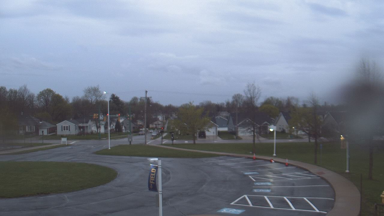 Thumbnail for current weather camera view from Lagonda ES in Springfield, Ohio