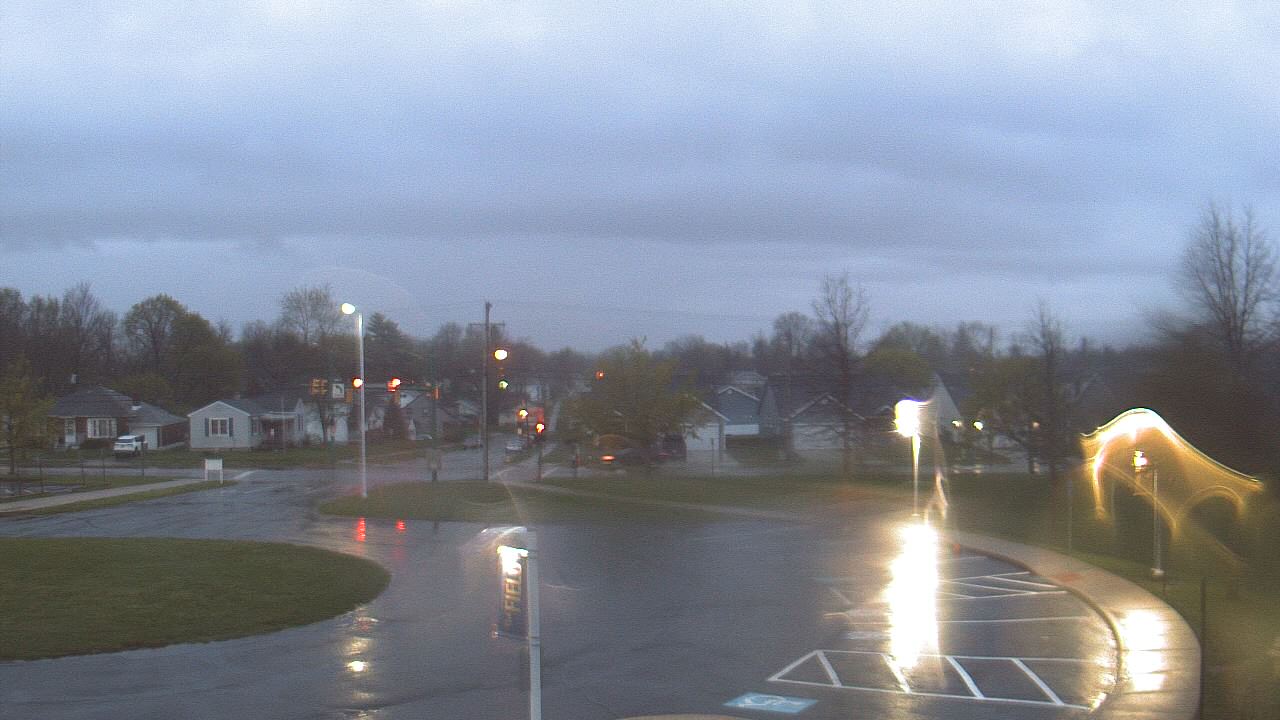 Thumbnail for current weather camera view from Lagonda ES in Springfield, Ohio