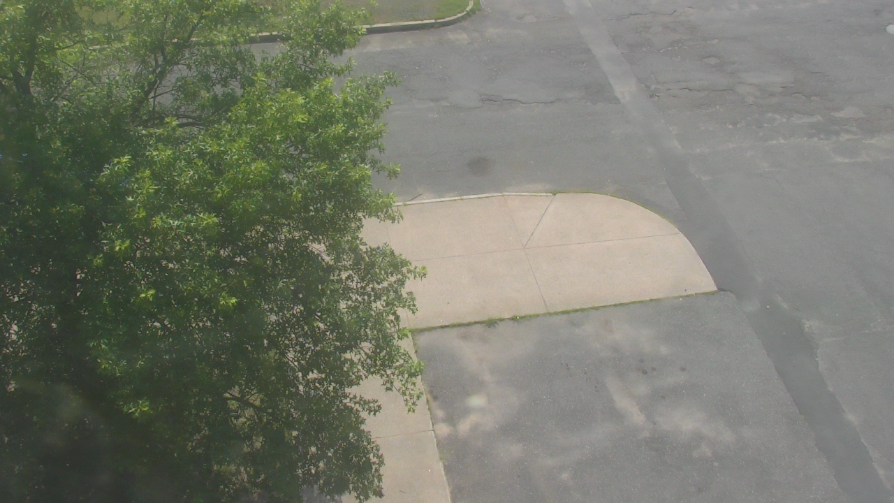 Thumbnail for current weather camera view from Springfield Central HS in Springfield, Massachusetts