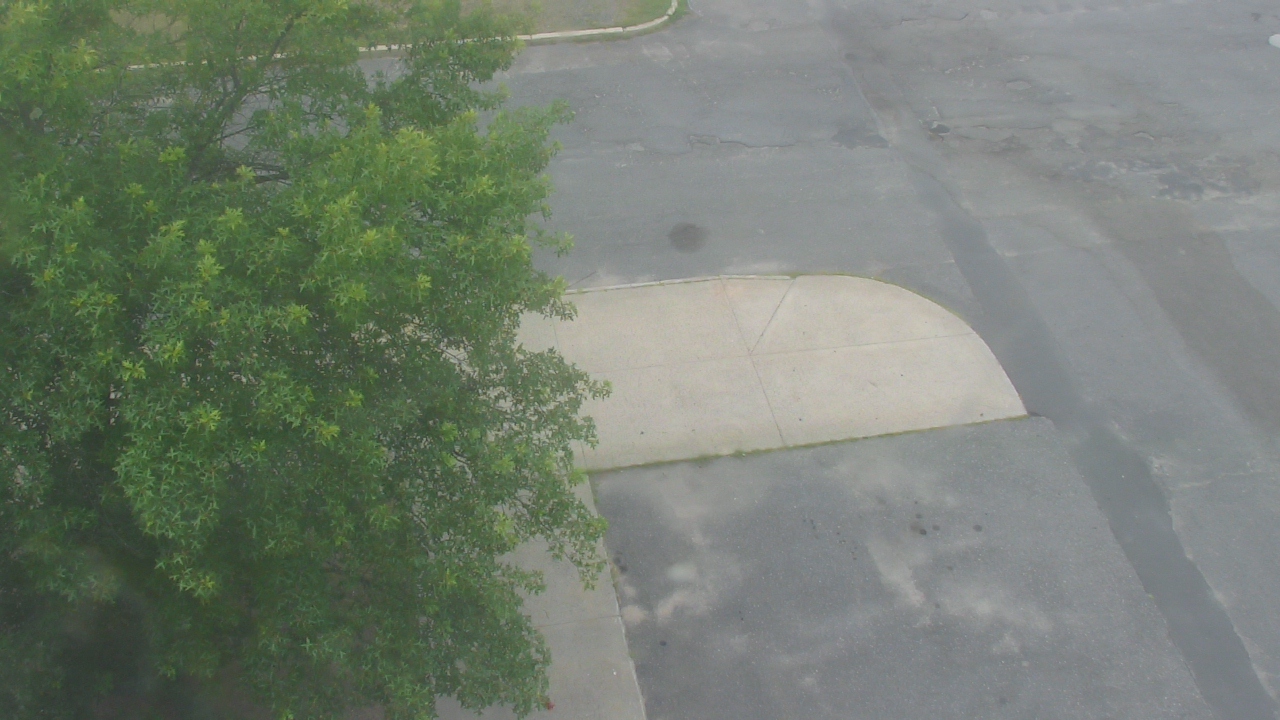 Thumbnail for current weather camera view from Springfield Central HS in Springfield, Massachusetts