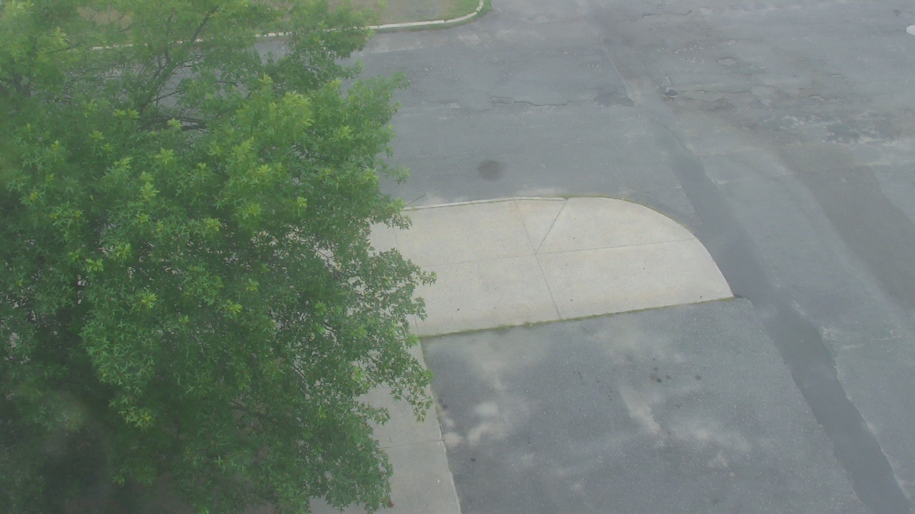 Thumbnail for current weather camera view from Springfield Central HS in Springfield, Massachusetts