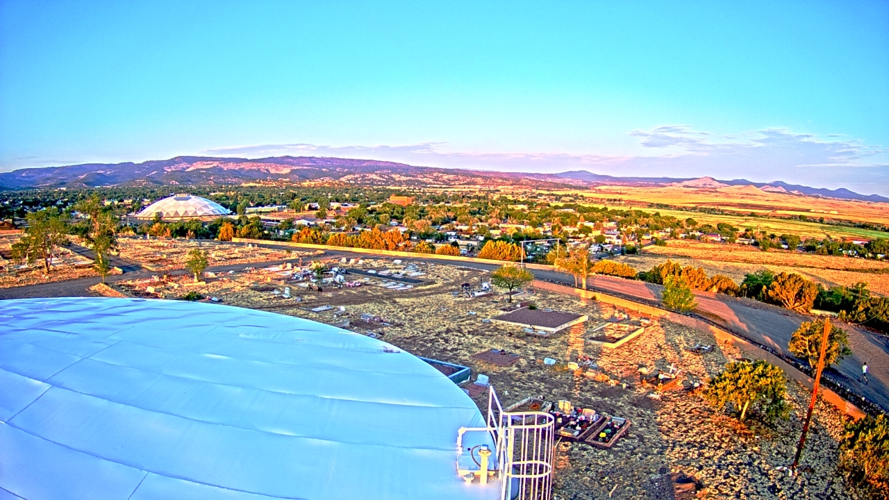 Thumbnail for current weather camera view from Round Valley HS 7100 ft elev in Springerville, Arizona