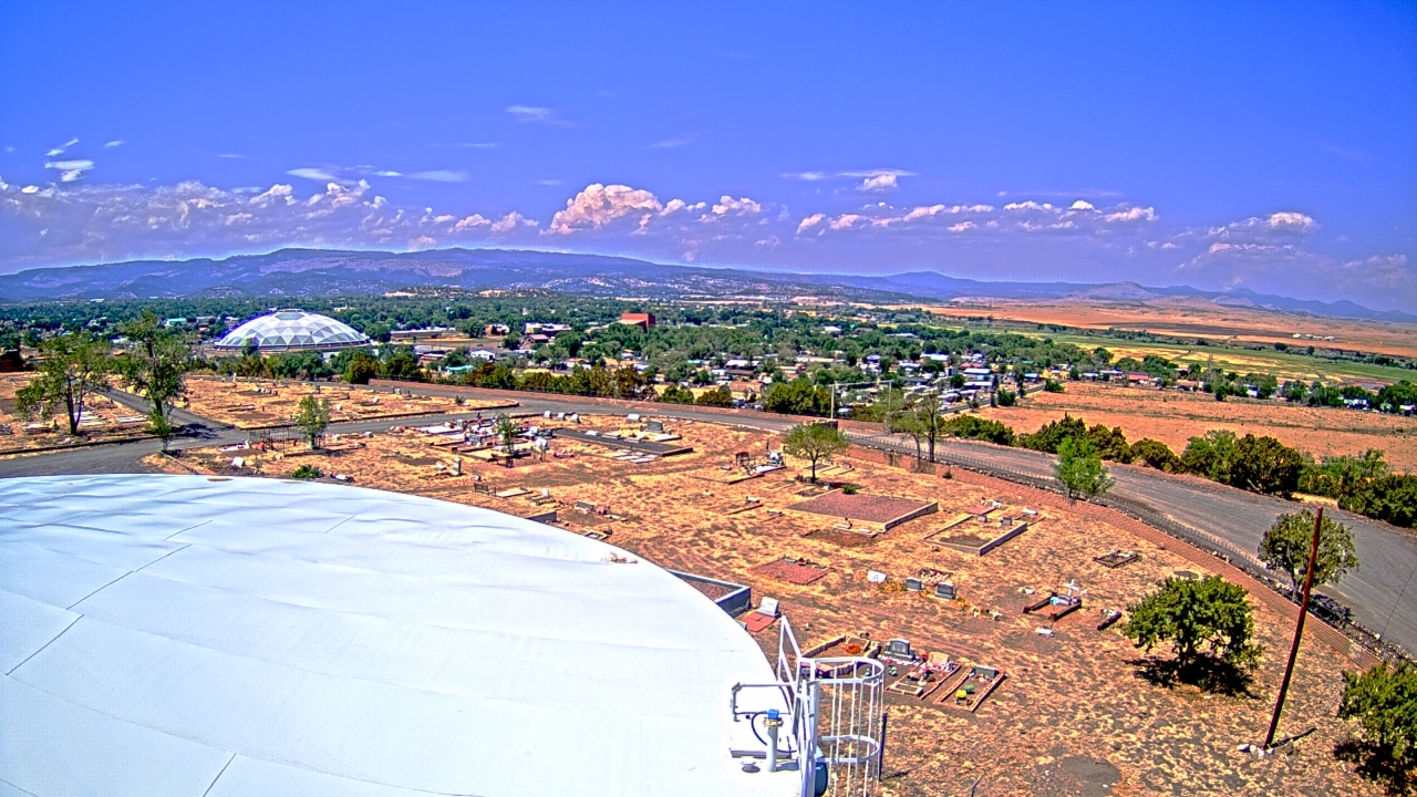 Thumbnail for current weather camera view from Round Valley HS 7100 ft elev in Springerville, Arizona