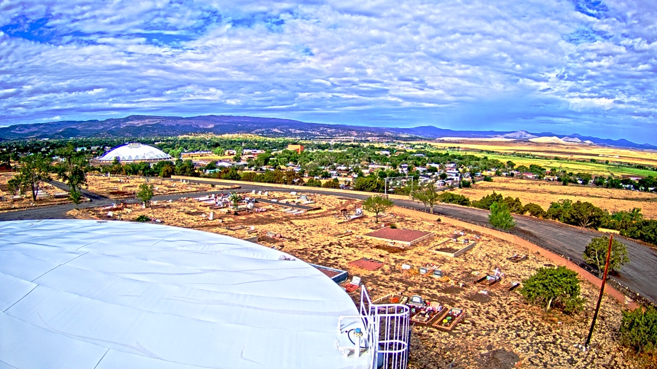 Thumbnail for current weather camera view from Round Valley HS 7100 ft elev in Springerville, Arizona