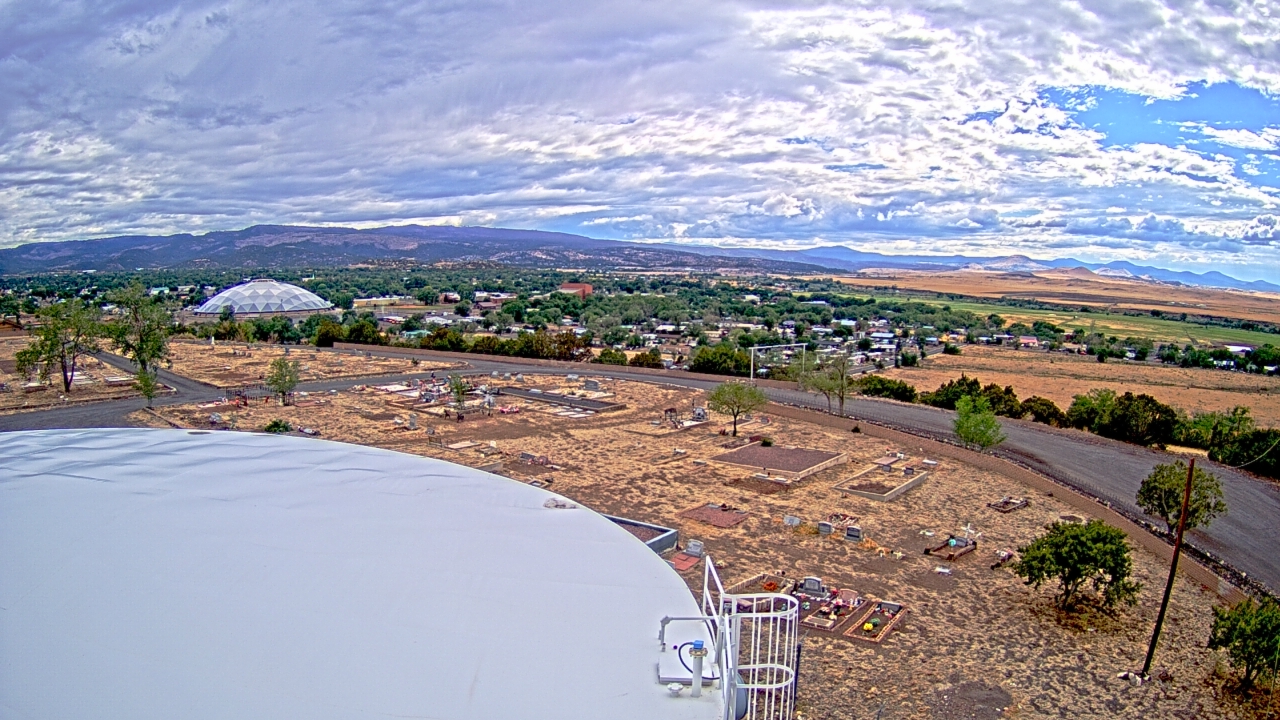 Thumbnail for current weather camera view from Round Valley HS 7100 ft elev in Springerville, Arizona
