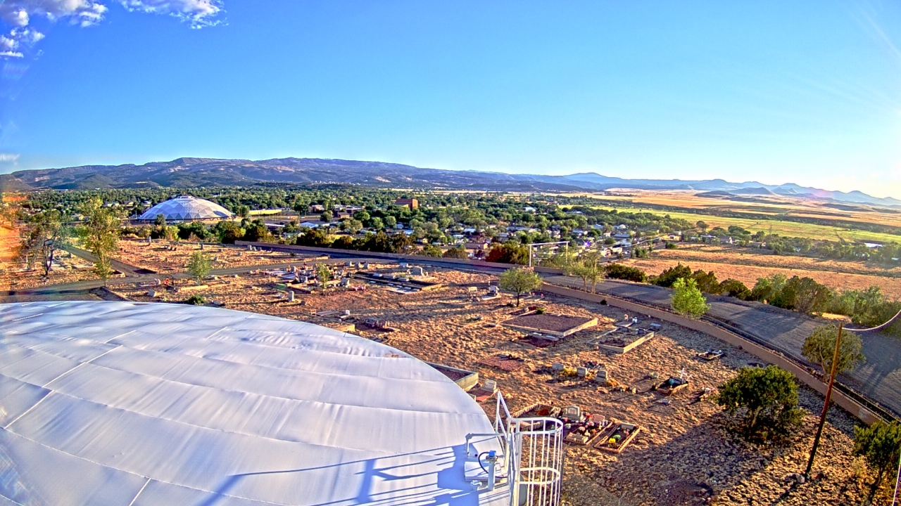 Thumbnail for current weather camera view from Round Valley HS 7100 ft elev in Springerville, Arizona