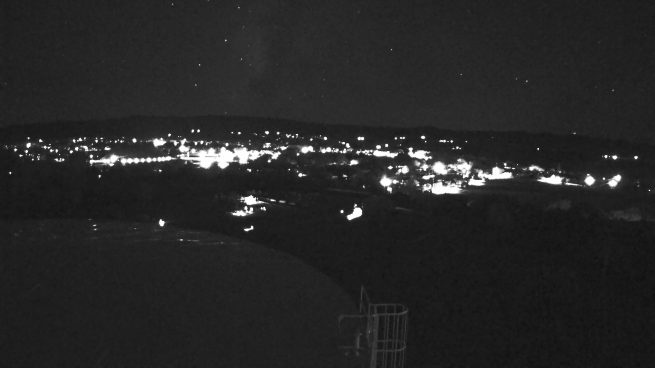 Thumbnail for current weather camera view from Round Valley HS 7100 ft elev in Springerville, Arizona