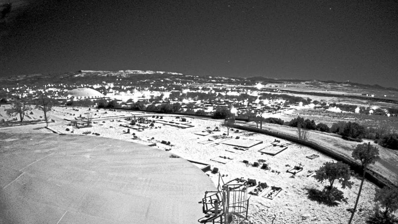 Thumbnail for current weather camera view from Round Valley HS 7100 ft elev in Springerville, Arizona