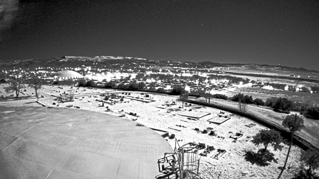 Thumbnail for current weather camera view from Round Valley HS 7100 ft elev in Springerville, Arizona