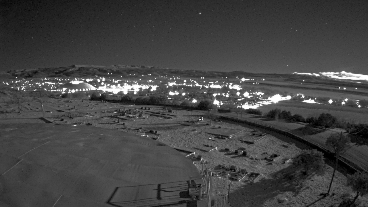 Thumbnail for current weather camera view from Round Valley HS 7100 ft elev in Springerville, Arizona