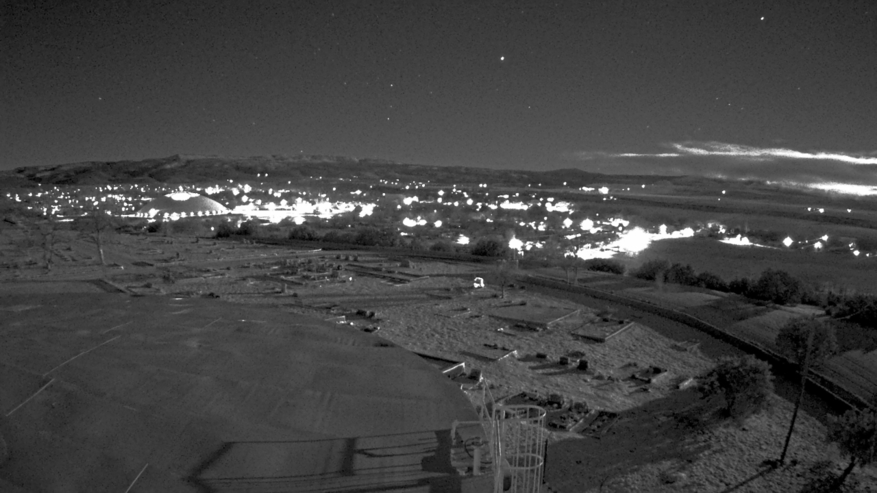 Thumbnail for current weather camera view from Round Valley HS 7100 ft elev in Springerville, Arizona