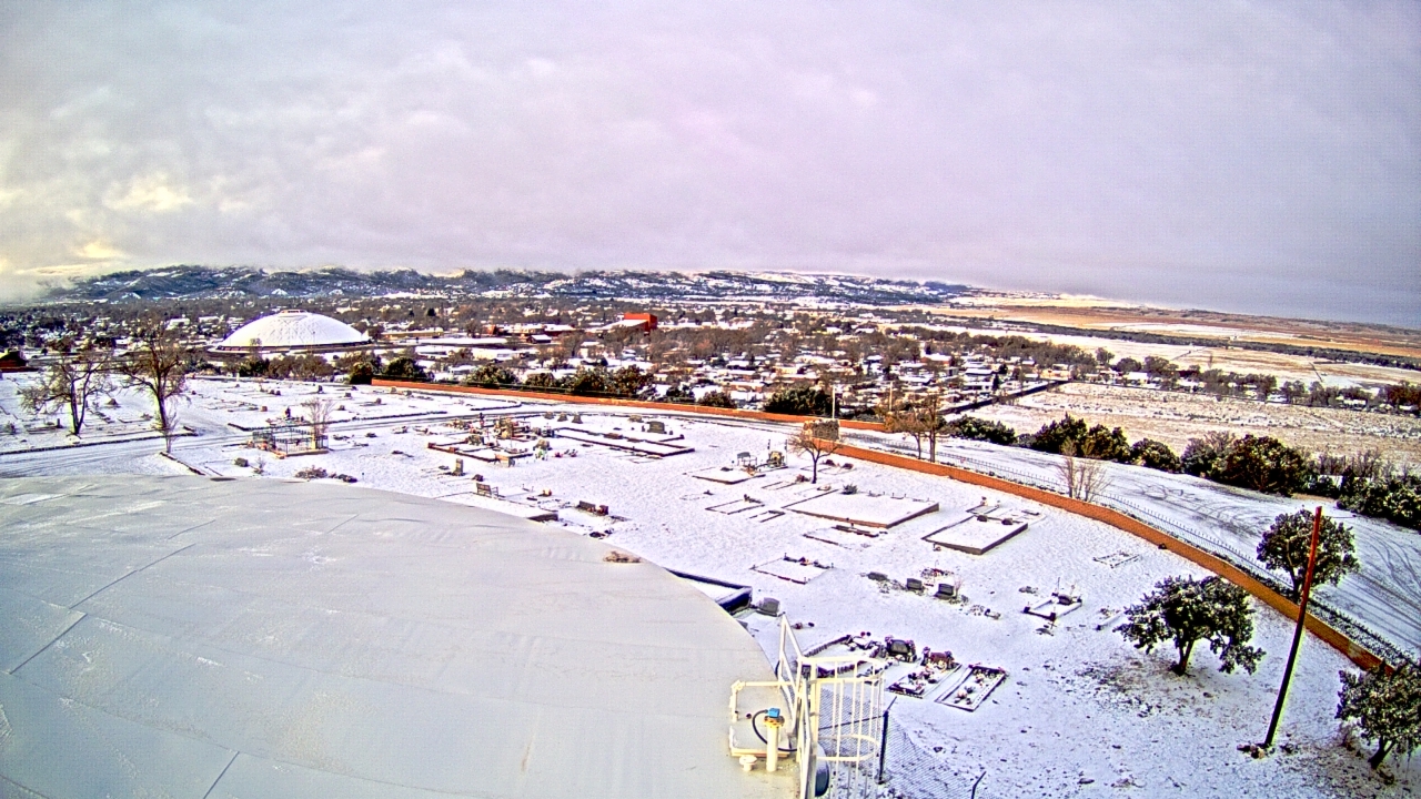 Thumbnail for current weather camera view from Round Valley HS 7100 ft elev in Springerville, Arizona