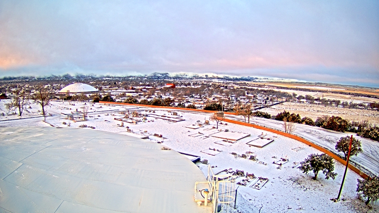 Thumbnail for current weather camera view from Round Valley HS 7100 ft elev in Springerville, Arizona