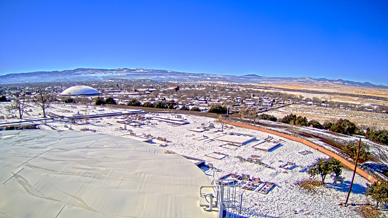 Thumbnail for current weather camera view from Round Valley HS 7100 ft elev in Springerville, Arizona