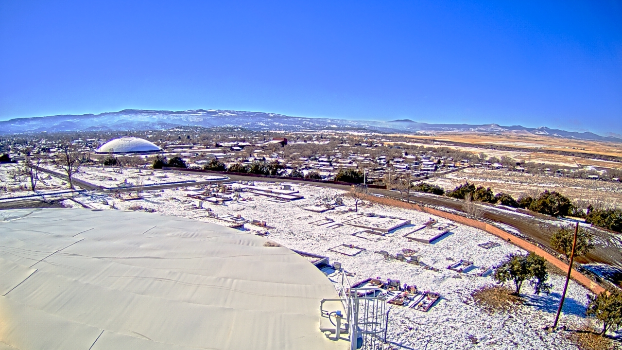 Thumbnail for current weather camera view from Round Valley HS 7100 ft elev in Springerville, Arizona