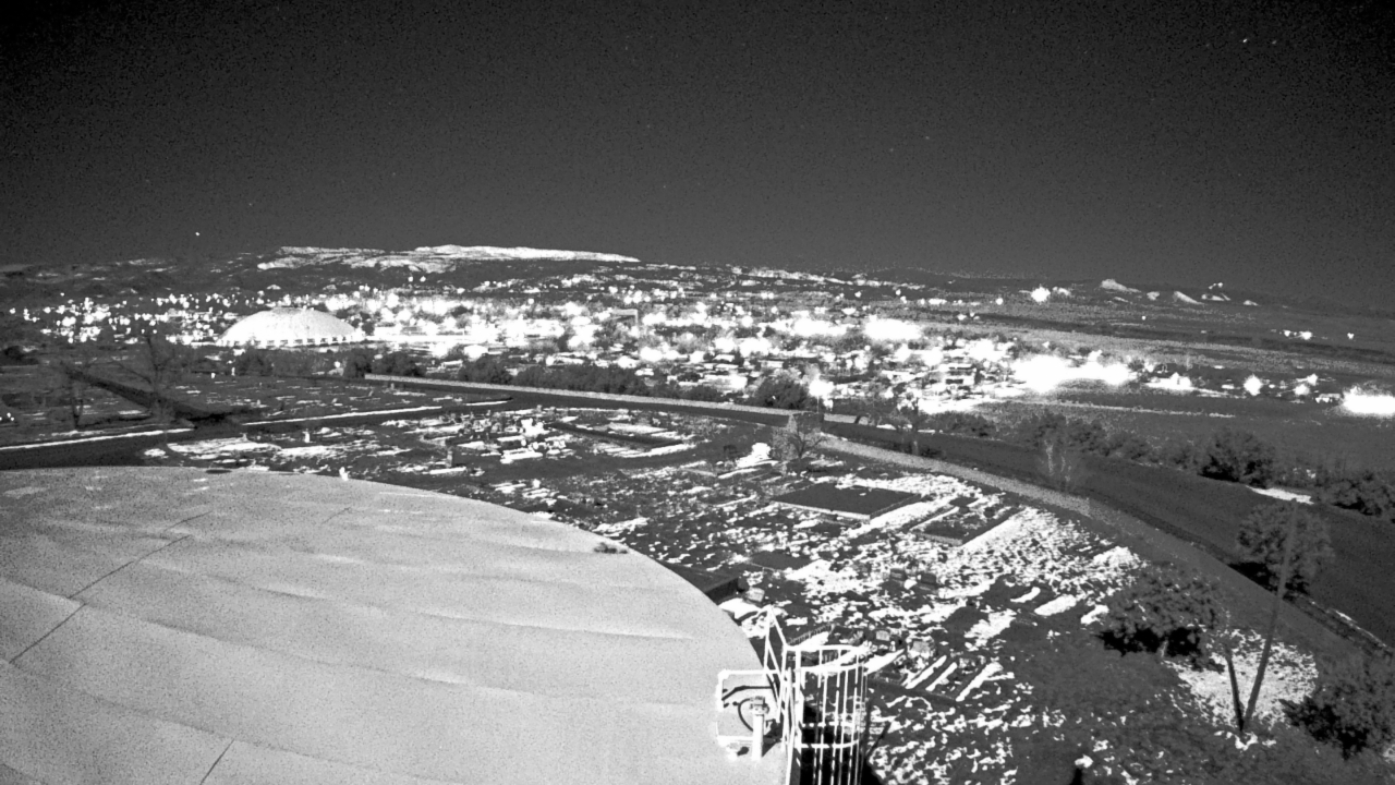 Thumbnail for current weather camera view from Round Valley HS 7100 ft elev in Springerville, Arizona