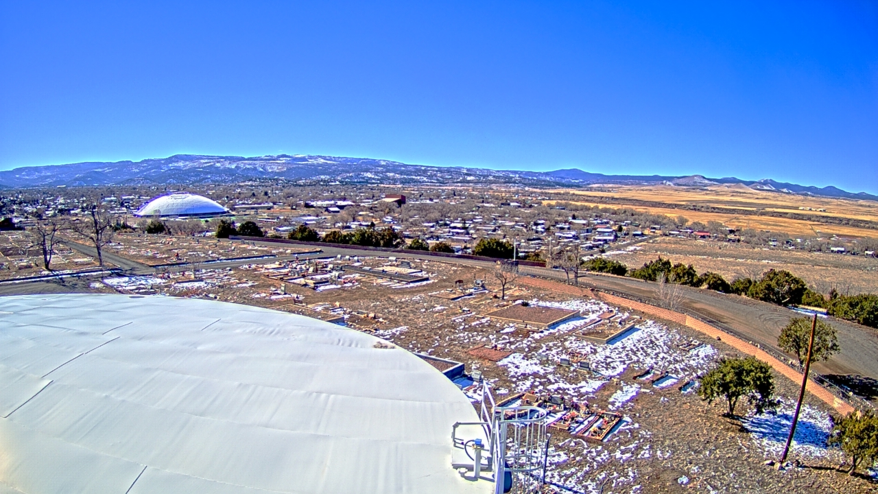 Thumbnail for current weather camera view from Round Valley HS 7100 ft elev in Springerville, Arizona