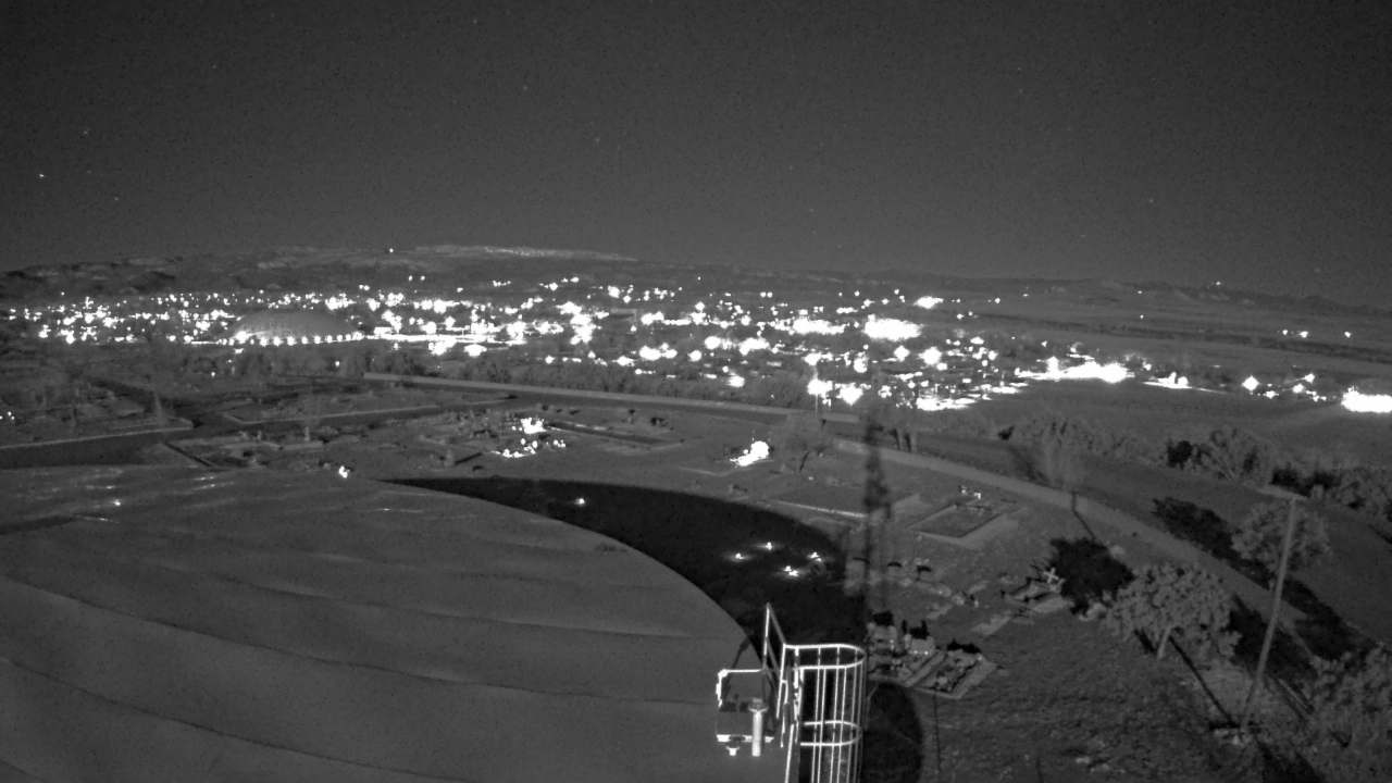 Thumbnail for current weather camera view from Round Valley HS 7100 ft elev in Springerville, Arizona