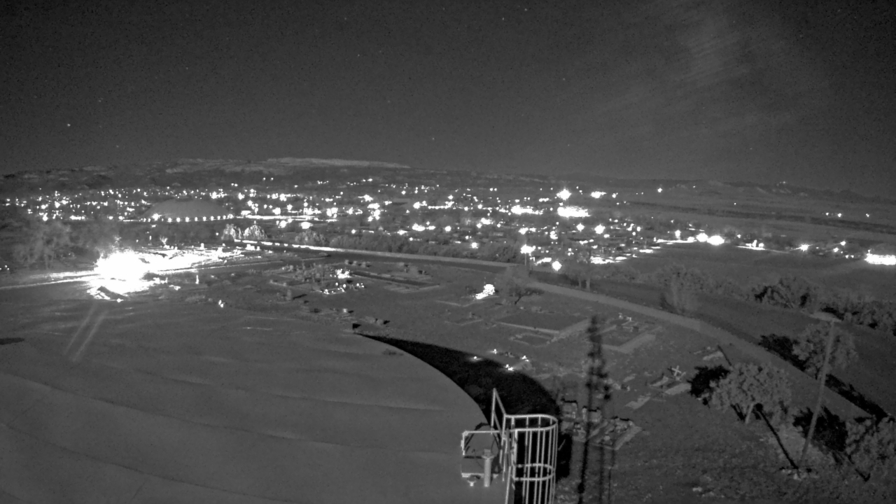 Thumbnail for current weather camera view from Round Valley HS 7100 ft elev in Springerville, Arizona