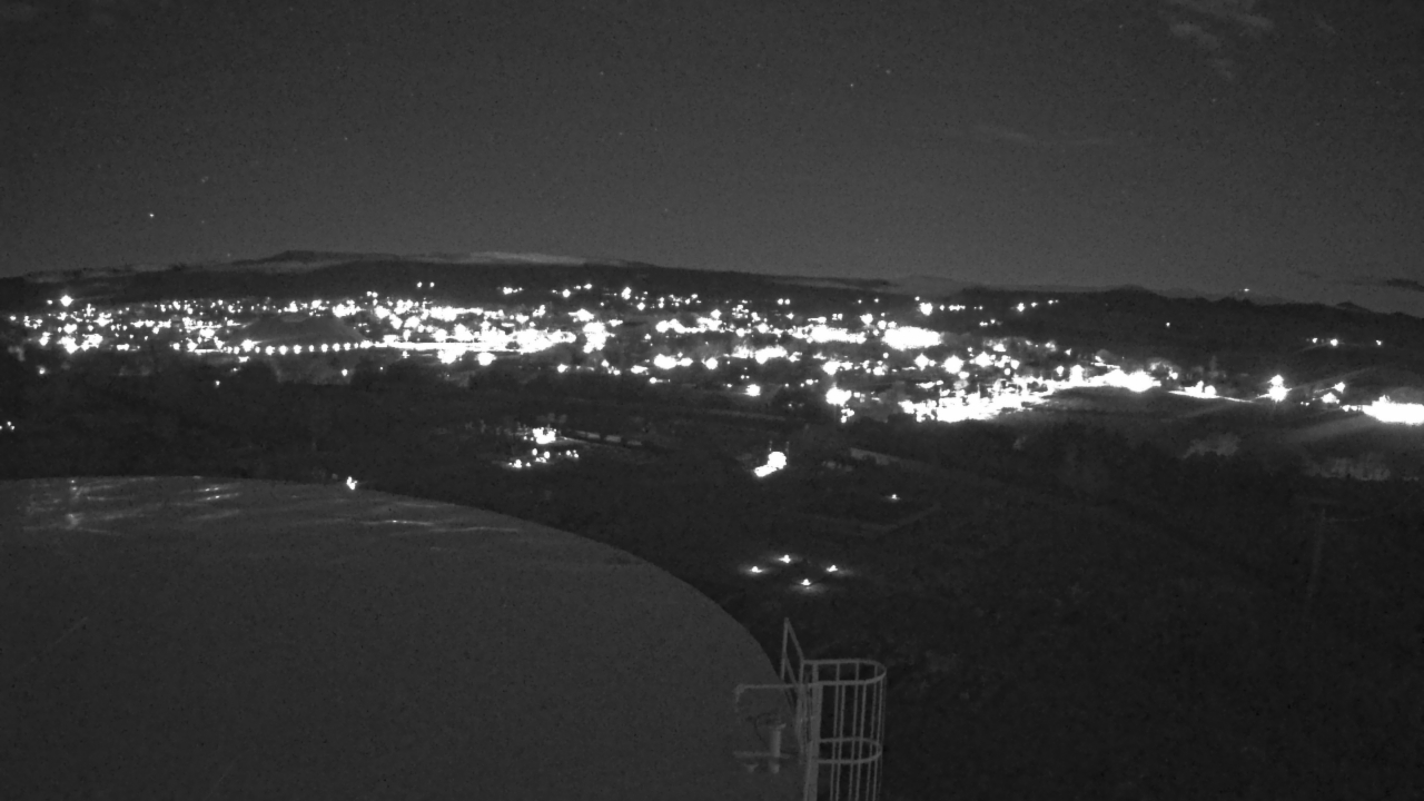 Thumbnail for current weather camera view from Round Valley HS 7100 ft elev in Springerville, Arizona