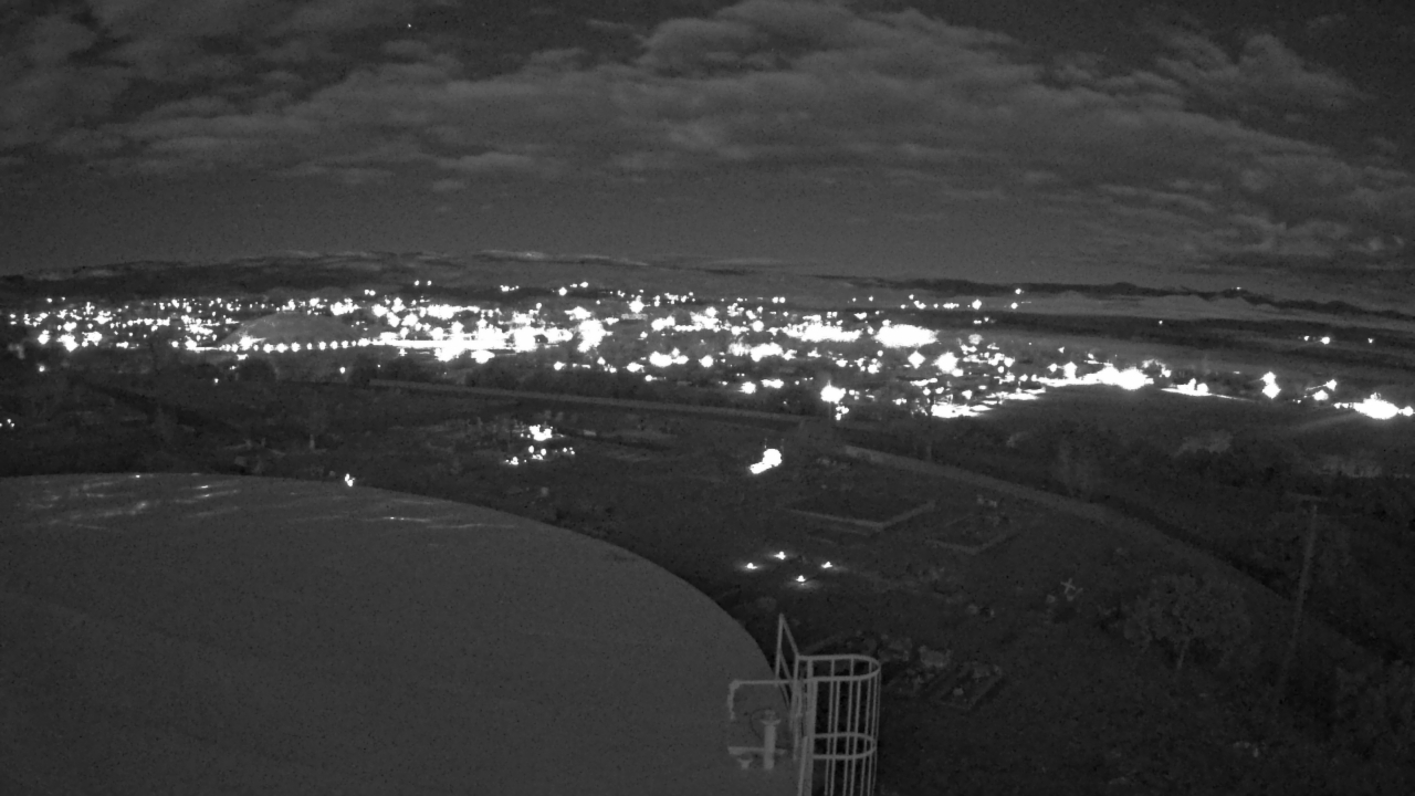 Thumbnail for current weather camera view from Round Valley HS 7100 ft elev in Springerville, Arizona