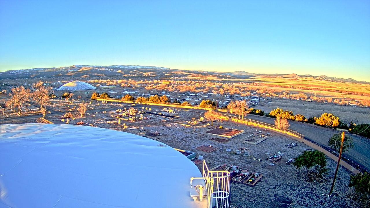 Thumbnail for current weather camera view from Round Valley HS 7100 ft elev in Springerville, Arizona