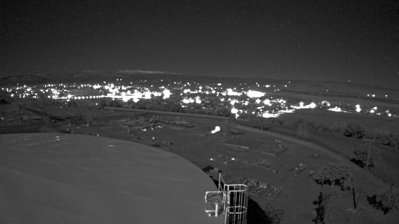 Thumbnail for current weather camera view from Round Valley HS 7100 ft elev in Springerville, Arizona