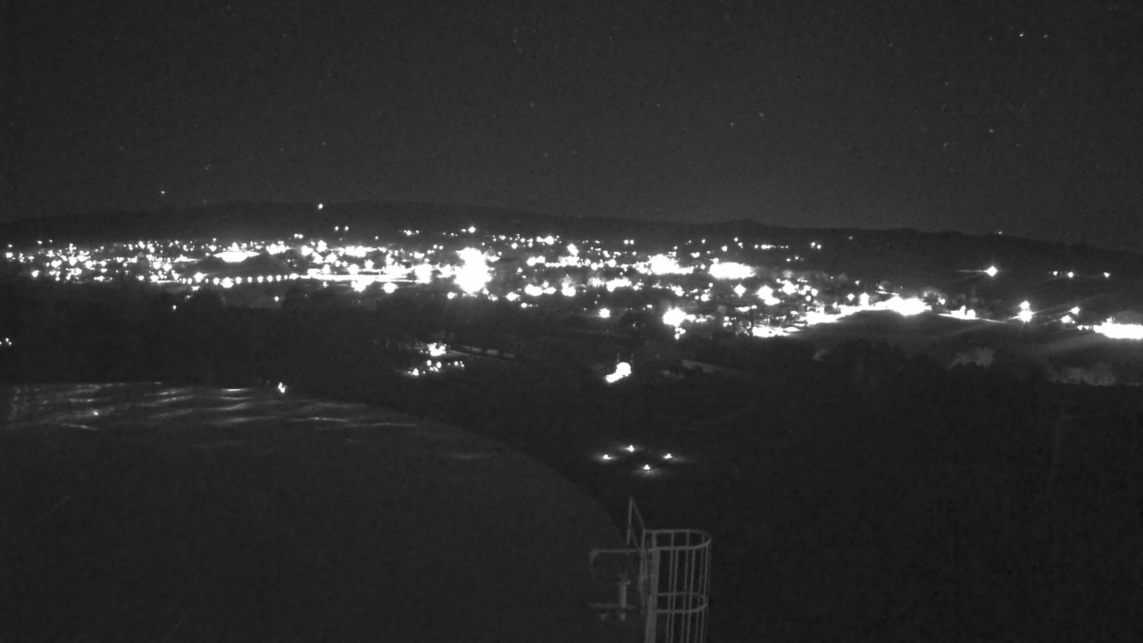 Thumbnail for current weather camera view from Round Valley HS 7100 ft elev in Springerville, Arizona