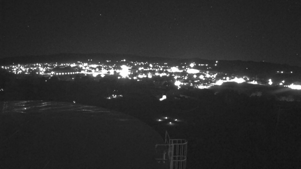 Thumbnail for current weather camera view from Round Valley HS 7100 ft elev in Springerville, Arizona