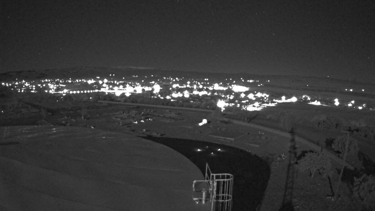 Thumbnail for current weather camera view from Round Valley HS 7100 ft elev in Springerville, Arizona