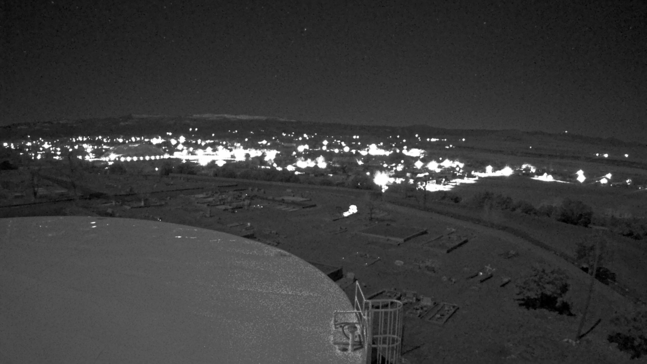 Thumbnail for current weather camera view from Round Valley HS 7100 ft elev in Springerville, Arizona