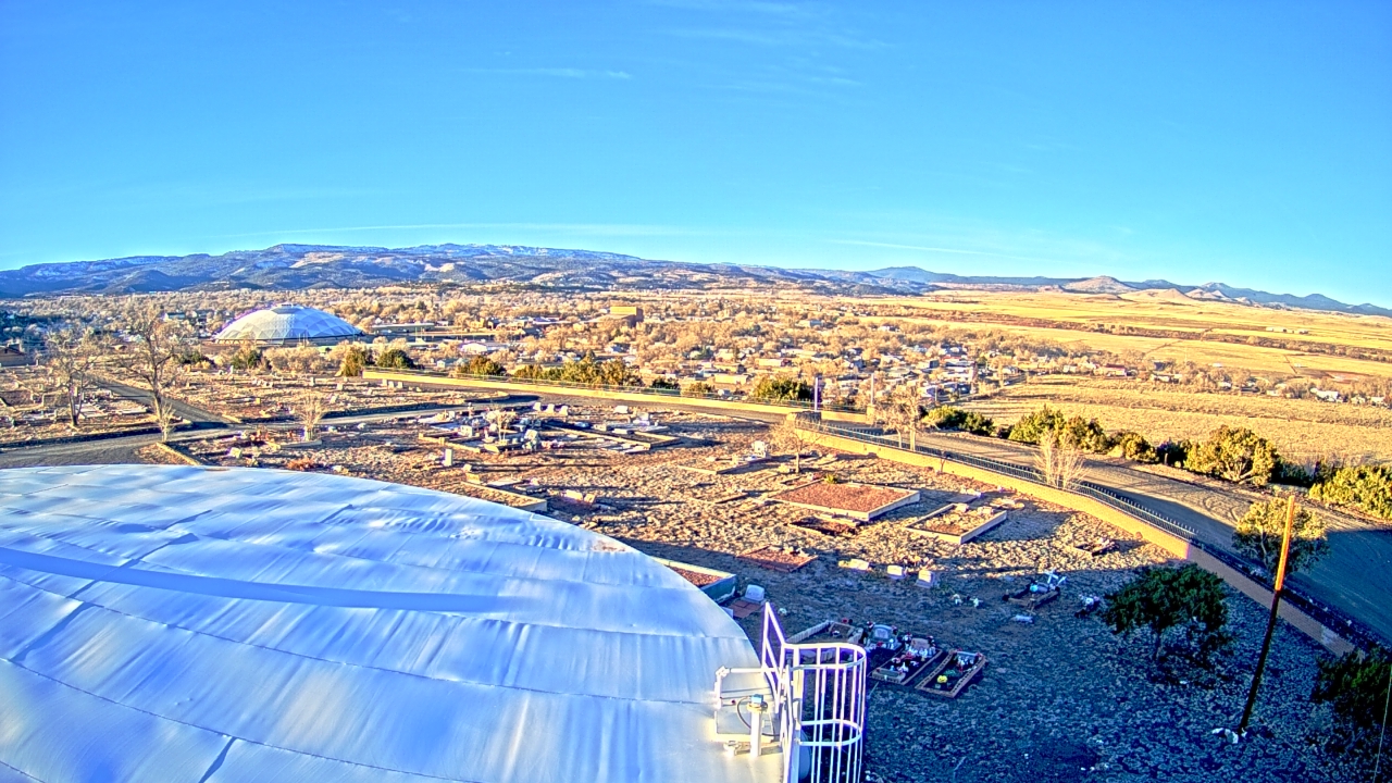 Thumbnail for current weather camera view from Round Valley HS 7100 ft elev in Springerville, Arizona