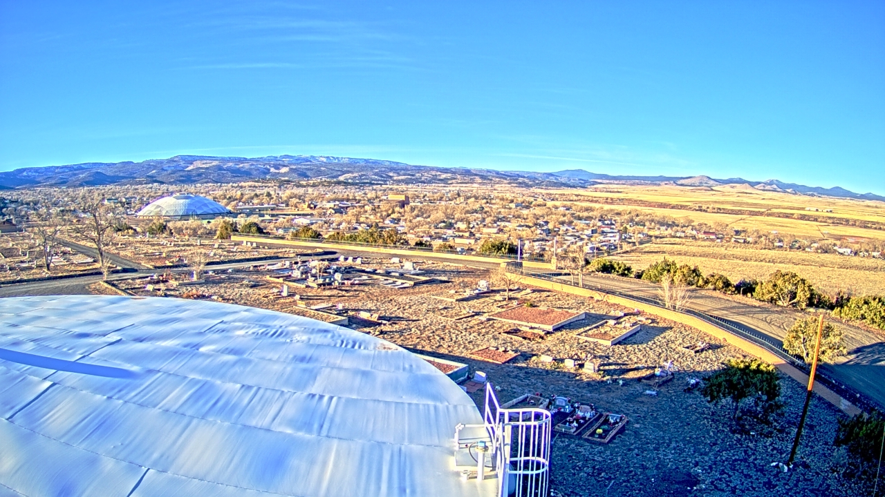 Thumbnail for current weather camera view from Round Valley HS 7100 ft elev in Springerville, Arizona