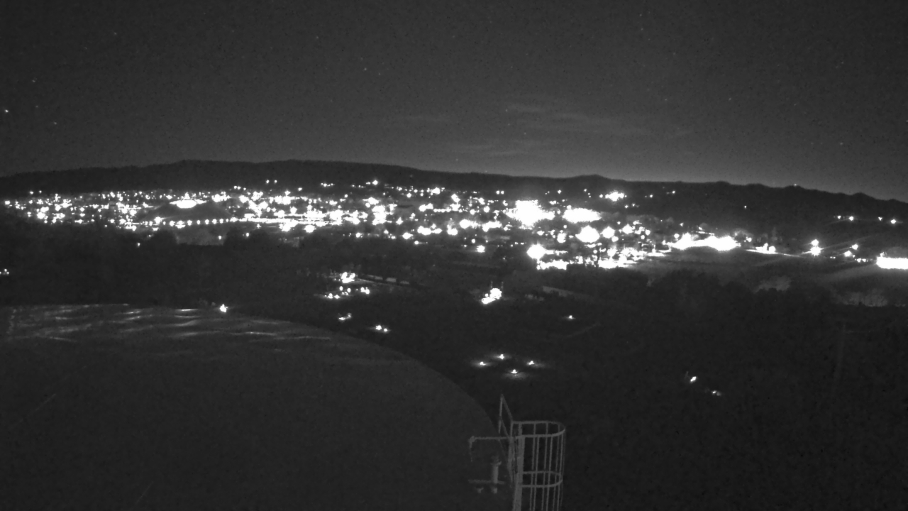 Thumbnail for current weather camera view from Round Valley HS 7100 ft elev in Springerville, Arizona