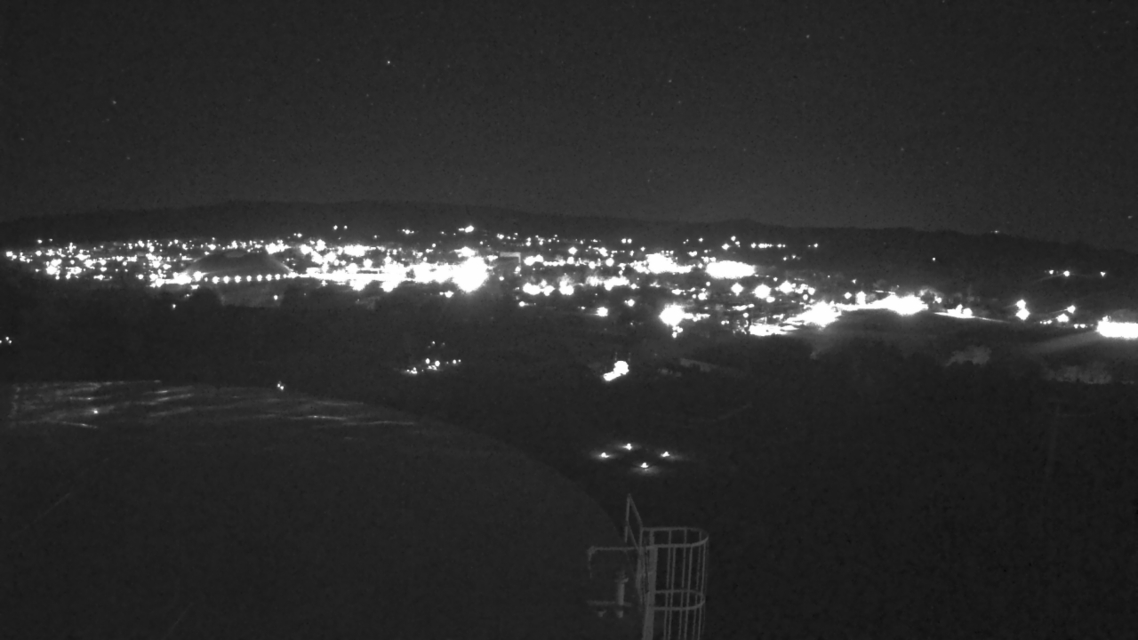 Thumbnail for current weather camera view from Round Valley HS 7100 ft elev in Springerville, Arizona