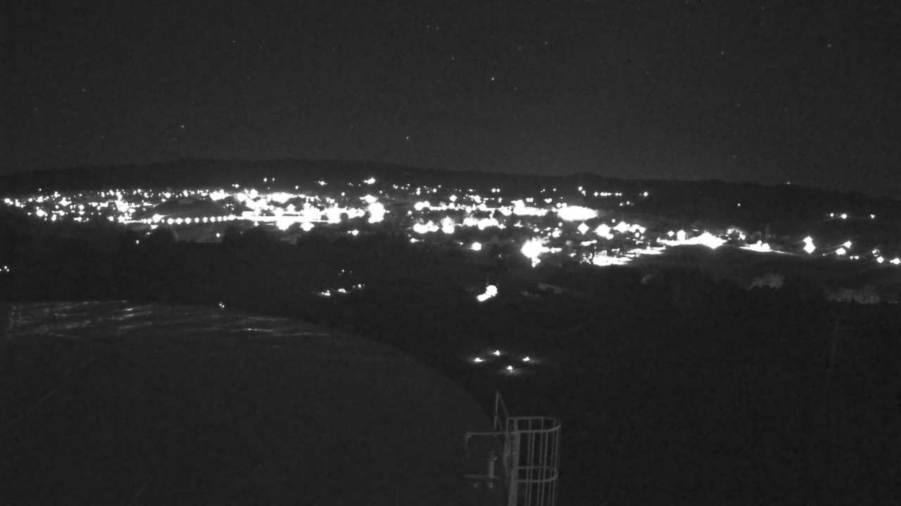 Thumbnail for current weather camera view from Round Valley HS 7100 ft elev in Springerville, Arizona