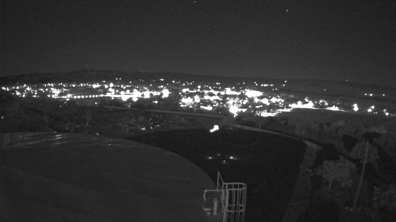 Thumbnail for current weather camera view from Round Valley HS 7100 ft elev in Springerville, Arizona