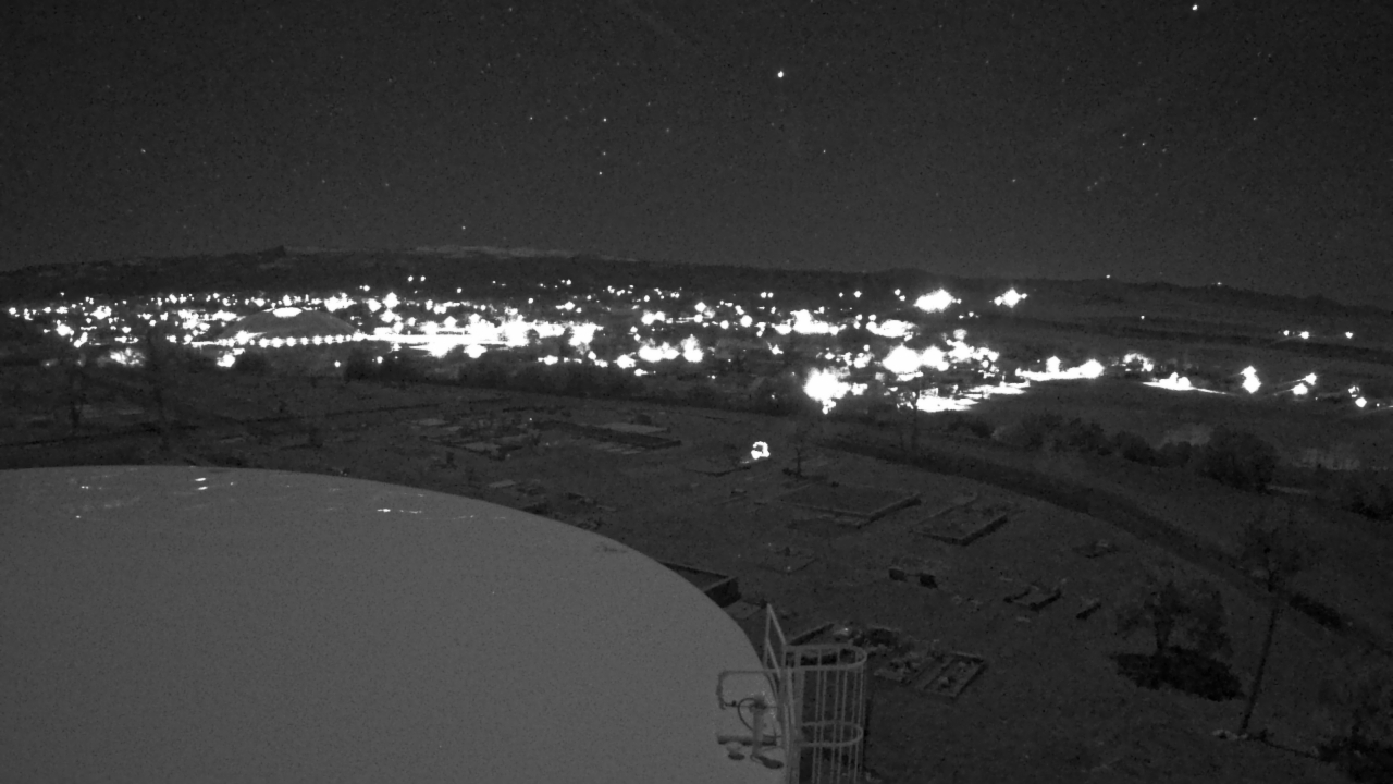 Thumbnail for current weather camera view from Round Valley HS 7100 ft elev in Springerville, Arizona