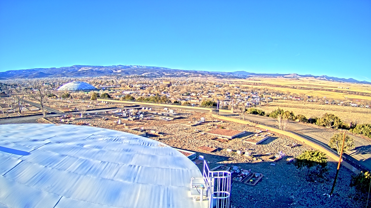 Thumbnail for current weather camera view from Round Valley HS 7100 ft elev in Springerville, Arizona