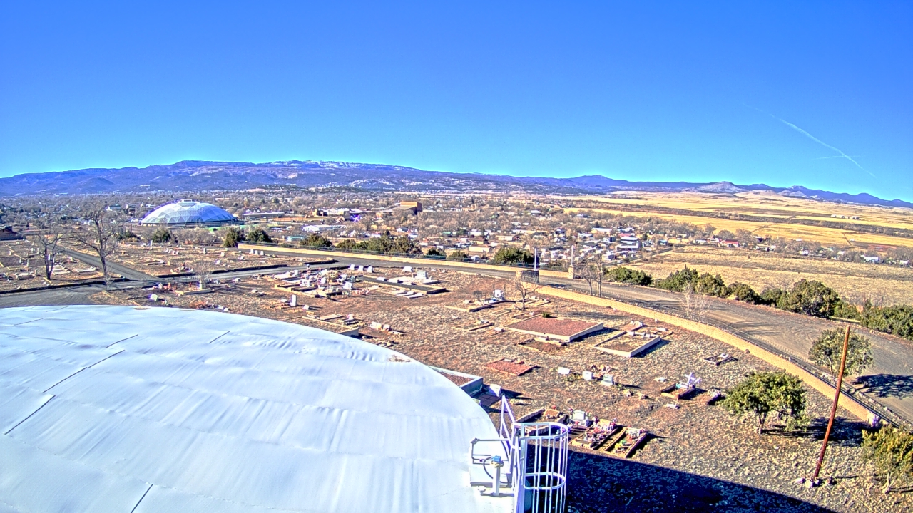 Thumbnail for current weather camera view from Round Valley HS 7100 ft elev in Springerville, Arizona