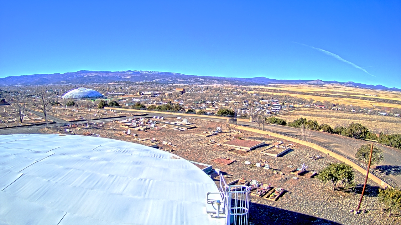 Thumbnail for current weather camera view from Round Valley HS 7100 ft elev in Springerville, Arizona