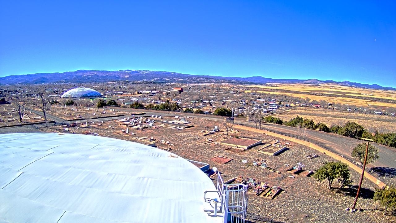 Thumbnail for current weather camera view from Round Valley HS 7100 ft elev in Springerville, Arizona