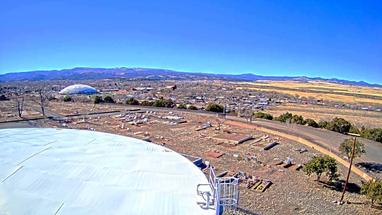 Thumbnail for current weather camera view from Round Valley HS 7100 ft elev in Springerville, Arizona