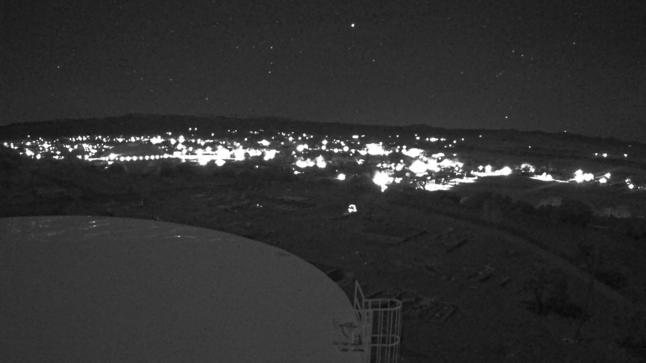 Thumbnail for current weather camera view from Round Valley HS 7100 ft elev in Springerville, Arizona