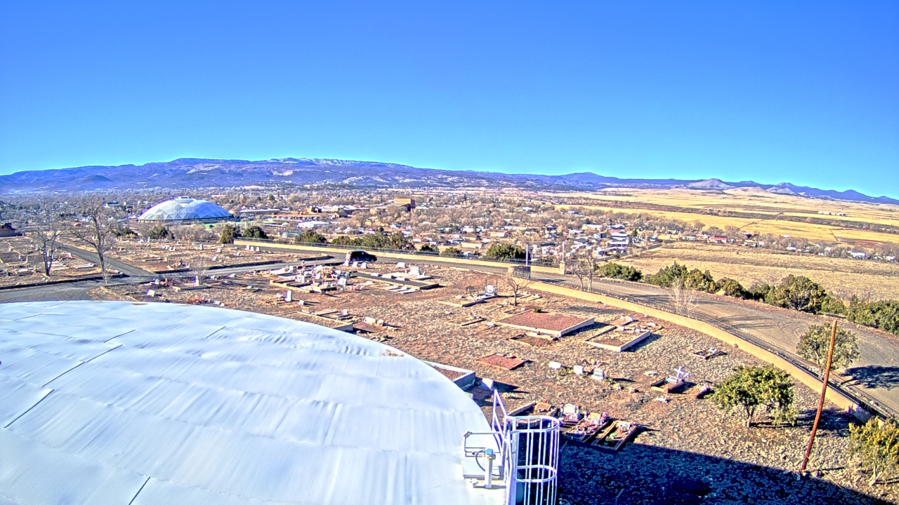 Thumbnail for current weather camera view from Round Valley HS 7100 ft elev in Springerville, Arizona