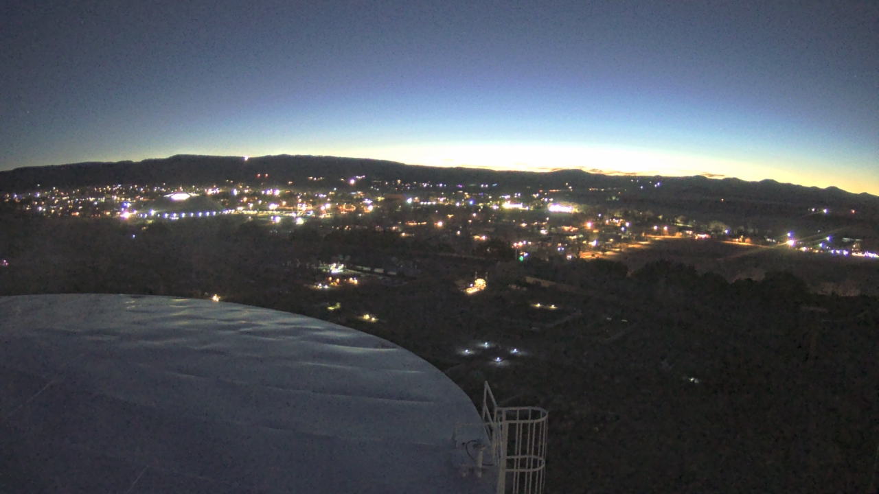 Thumbnail for current weather camera view from Round Valley HS 7100 ft elev in Springerville, Arizona