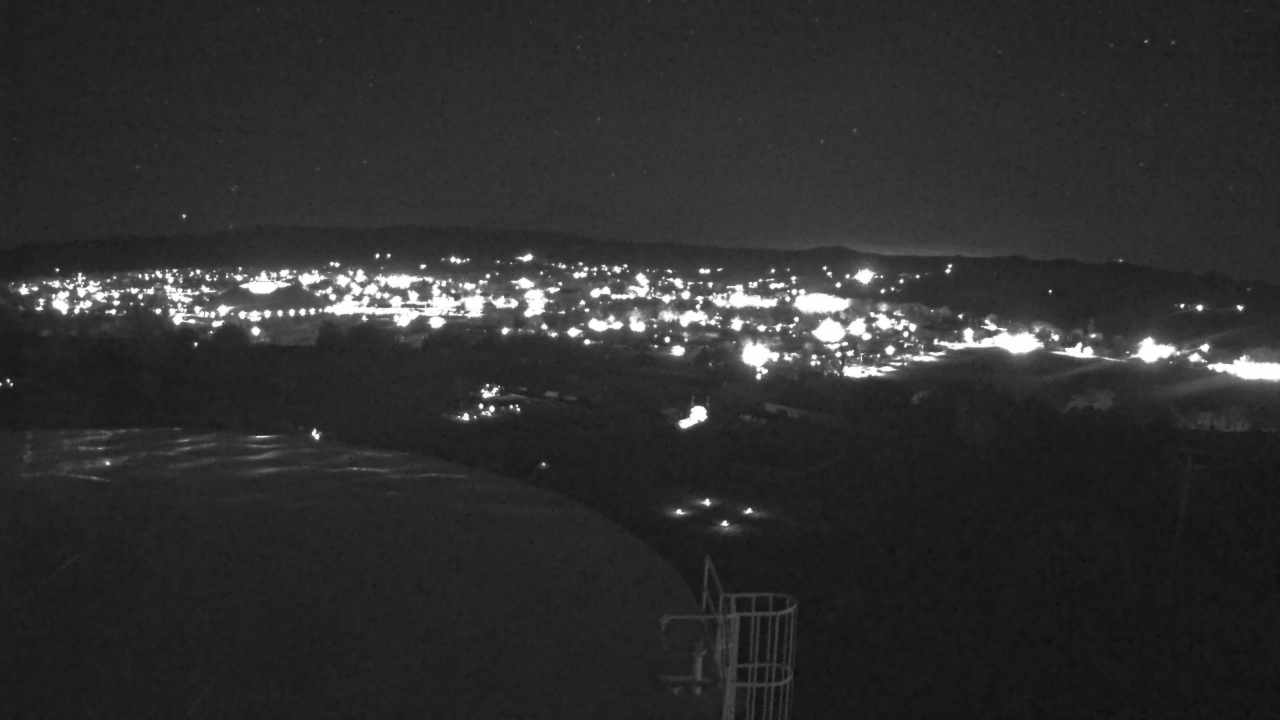 Thumbnail for current weather camera view from Round Valley HS 7100 ft elev in Springerville, Arizona