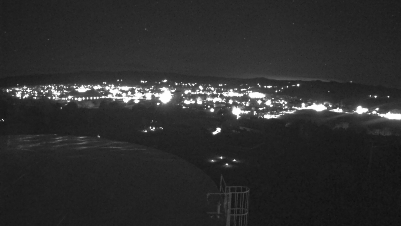 Thumbnail for current weather camera view from Round Valley HS 7100 ft elev in Springerville, Arizona